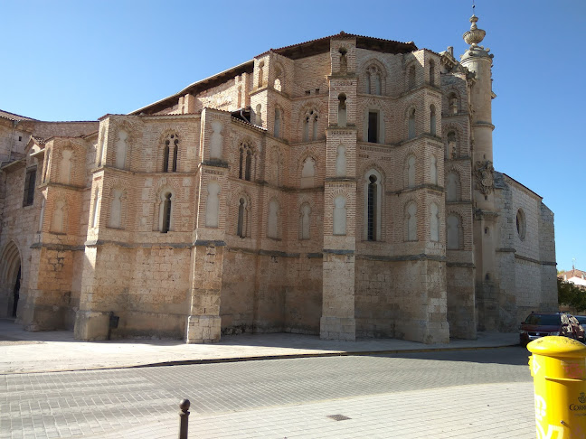 Opinii despre Vinos Ojosnegros SL în Peñafiel - Gastronomía y hostelería