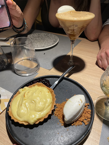 Monocromo vermuteria gastrounderground - Bilbao