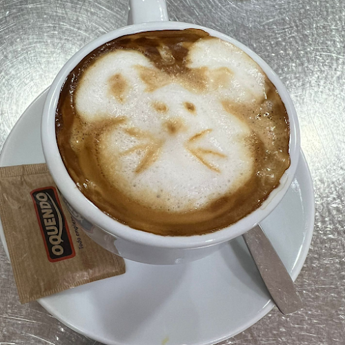 Comentarii opinii despre Heladeria Cafeteria Montes