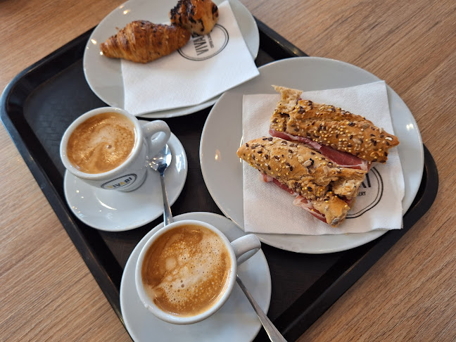 Opinii despre Vivari coffee - Vía Augusta în Barcelona - Gastronomía y hostelería