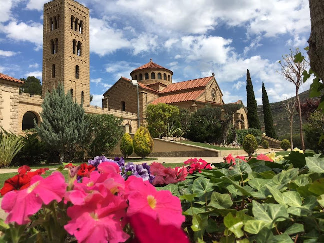 Opinii despre Vila Vallbona în Monistrol de Montserrat - Gastronomía y hostelería