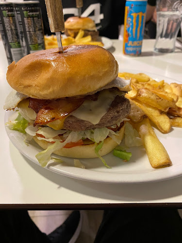 Opinii despre Cafetería Arroyo în La Cala de Mijas - Gastronomía y hostelería