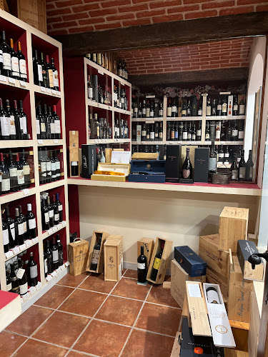 Calle Fernández de Ribera, 44, 41005 Sevilla