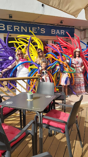 C. Virgen del Carmen, 3, 29692 San Luis de Sabinillas, Málaga