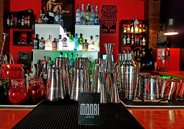 Maorí Cocktail Bar - Gastronomía y hostelería