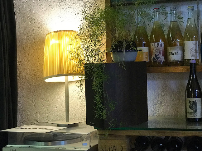 Comentarii opinii despre Bendito, Vinos y Vinilos