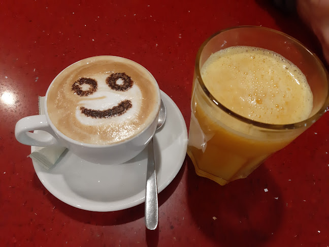 La Perla Montgat Fleca Cafeteria - Gastronomía y hostelería