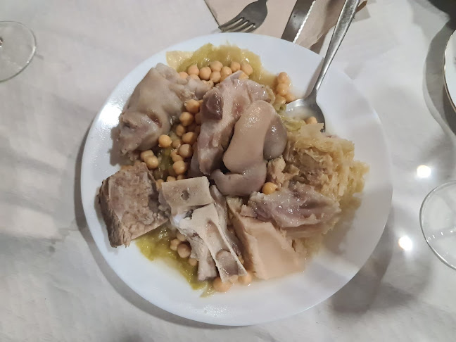 R. Velázquez, 11, 32002 Ourense