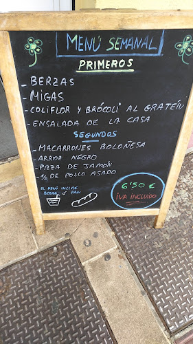 Opinii despre El Pollo Dorado în Alhaurín de la Torre - Gastronomía y hostelería