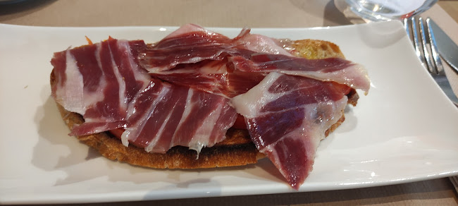 C. Gustavo Bacarisas, 1, 41010 Sevilla