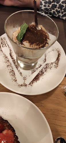 Trattoria Via Romana - Gastronomía y hostelería