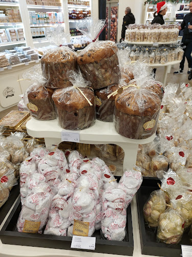 Comentarii opinii despre TIENDA Y MUSEO TORRONS VICENS LAS RAMBLAS