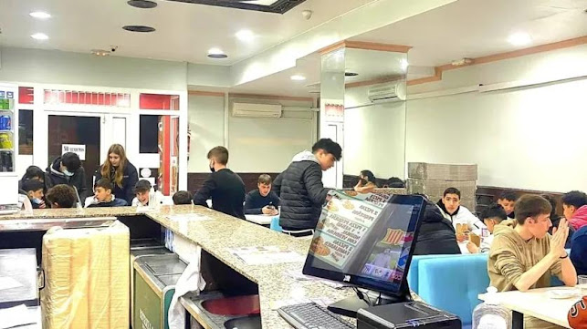 VENECIA,🇮🇹PIZZERIA,KEBAB(2010) - Gastronomía y hostelería