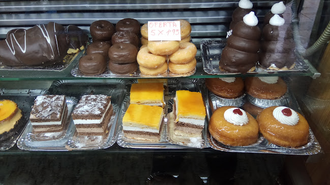 Opinii despre Pasteleria Adeli Croissanteria în San Fernando de Henares - Gastronomía y hostelería