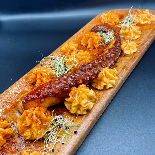 Restaurante Gianni Tapas Phone number