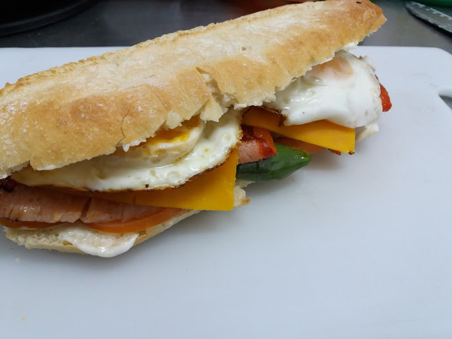 Centro comercial Isdabe del Sol, Av. Matas Verdes, 29688, Málaga