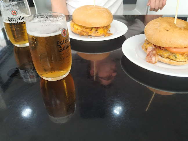 Arriba la Cuchara Phone number