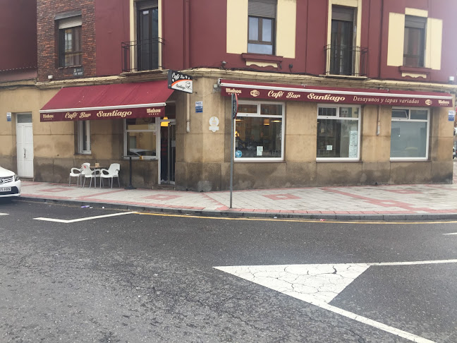 Comments and reviews of Cafetería Santiago