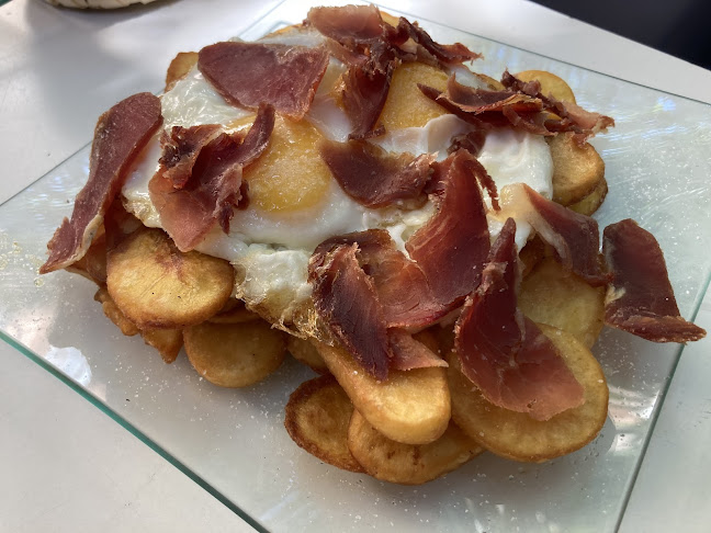 Bar Calimero Open Times