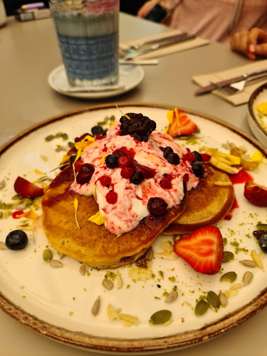 Comentarii opinii despre Colibri Brunch & Tapa Paellas