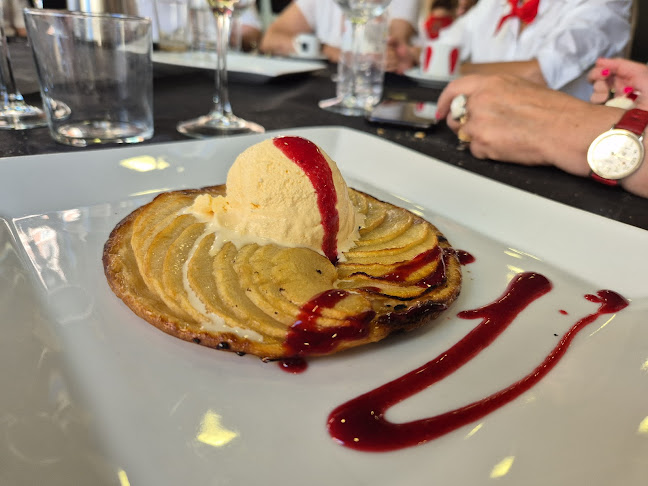 Opinii despre Tomeu Restaurante Bar în Pamplona - Gastronomía y hostelería