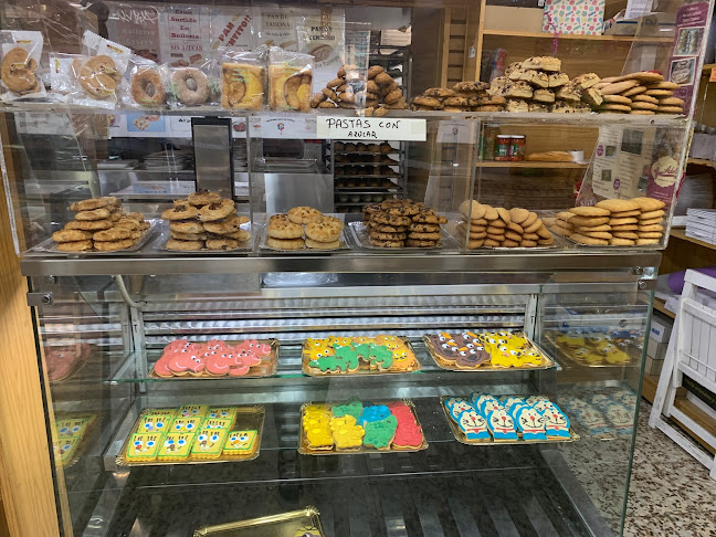 Opinii despre Pasteleria Adeli Croissanteria în San Fernando de Henares - Gastronomía y hostelería