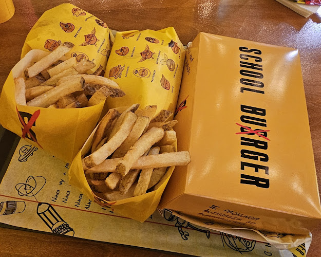 Comentarii opinii despre School Busrger - Presidente Alvear