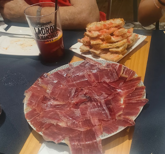 La Fábrica Del Pernil Open Times