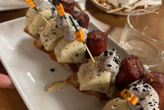 Comments and reviews of La Esquinita de Blai