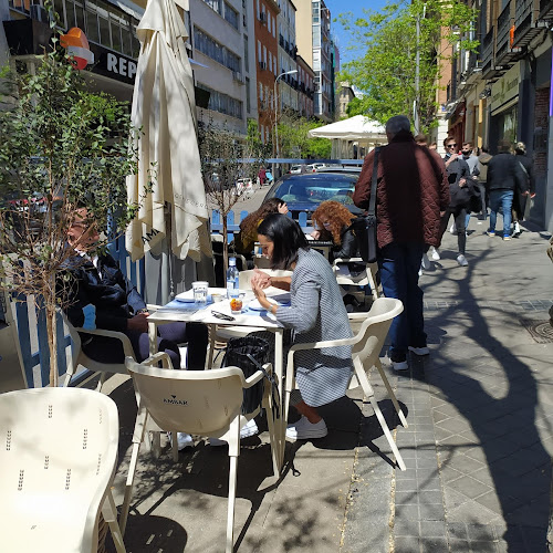 Charnela Phone number