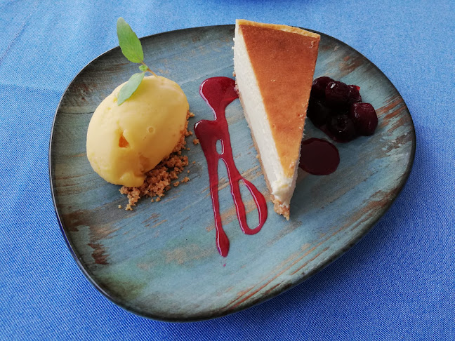 Restaurante qapaq Phone number