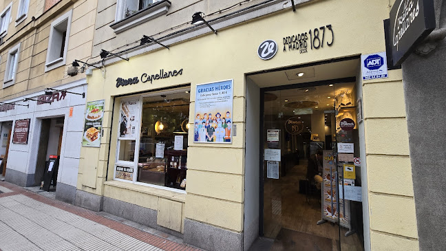 Viena Capellanes Phone number