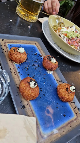 Lynch - Food and Cocktails Phone number