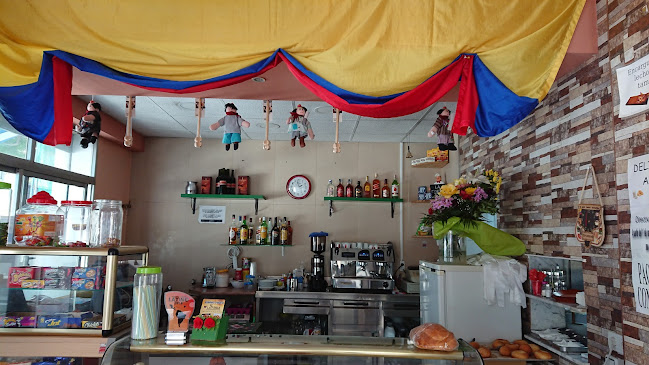 C/ de la Fonteta de Sant Lluís, 22, Quatre Carreres, 46006 València, Valencia