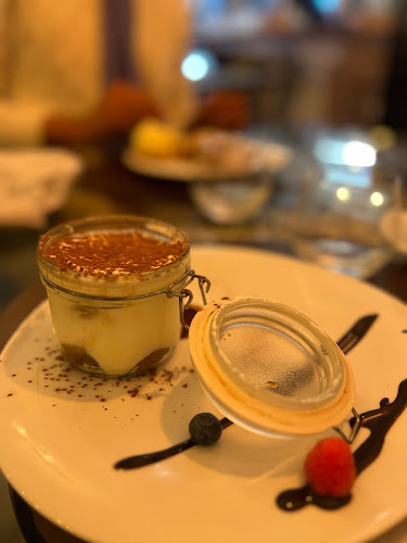 3 RAICES STEAKHOUSE & WINEBAR Phone number