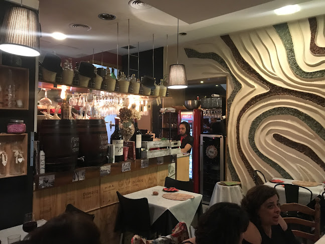 Comments and reviews of Restaurantes Alicante Vinos y Risas "La Gastrobodega"
