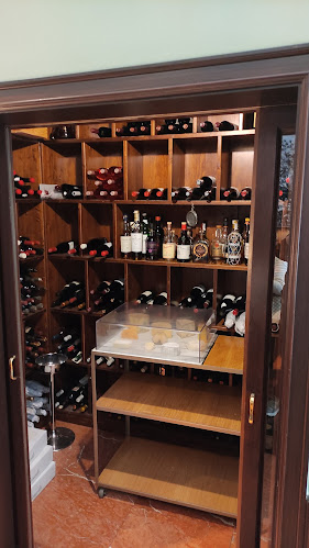 Restaurant Ca l'Isidre Phone number