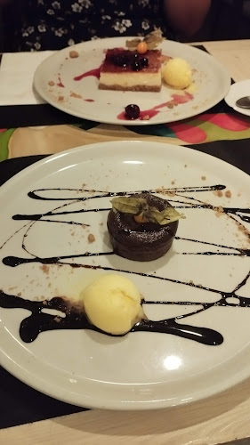 C. de Josefa Valcárcel, 10, Cdad. Lineal, 28027 Madrid