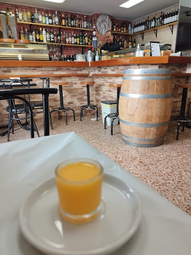 La despensa de Amparo Phone number