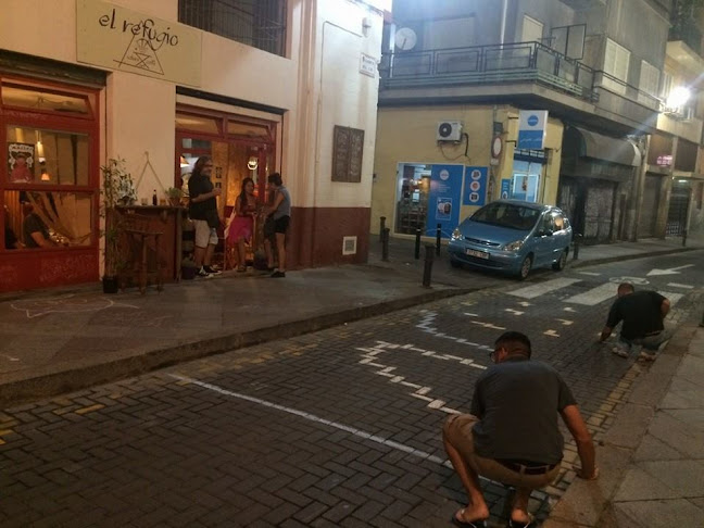 El Refugio Arte y Utopías - Arte - Bar - Gastronomía y hostelería