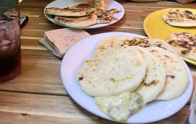 Opinii despre Pupusería Madrid Río Grande Café Villaverde în Madrid - Gastronomía y hostelería