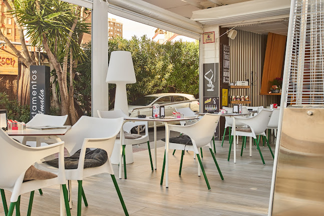 Cafeteria Bonjour Lounge & Bar - Gastronomía y hostelería