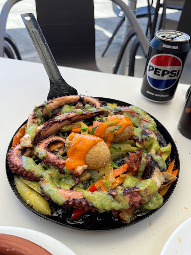 Comments and reviews of Restaurante Punto Marino