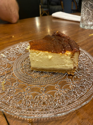 Av. de Concha Espina, 55, Chamartín, 28016 Madrid