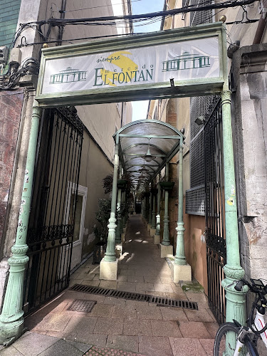 Plaza 19 de Octubre s/n, 33009 Oviedo, Asturias