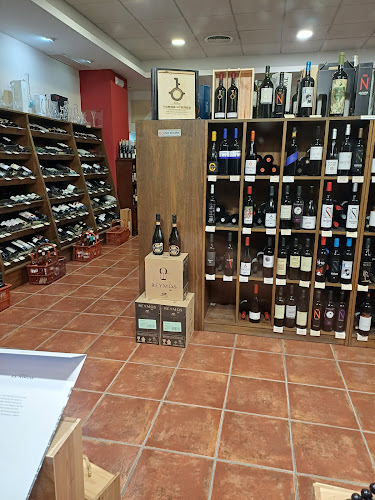 Opinii despre Vinos Flores în Sevilla - Gastronomía y hostelería