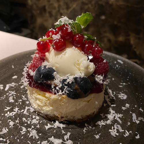 Urrechu Velázquez Phone number