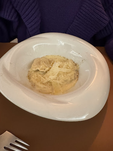 3 RAICES STEAKHOUSE & WINEBAR - Gastronomía y hostelería