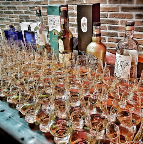 Calle de Sandoval, 15, Chamberí, 28010 Madrid