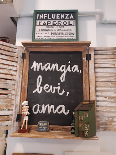 Comentarii opinii despre Poppy 80's